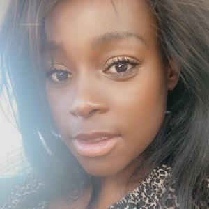 Meet your Posher, Ayanda